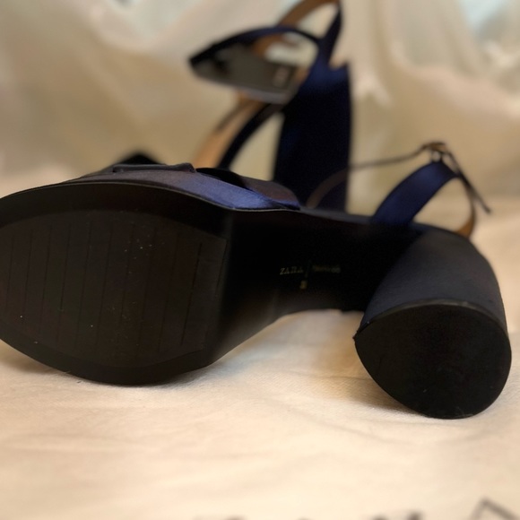 ZARA SATIN EFFECT CHUNKY
PLATFORM SANDALS - Picture 12 of 16